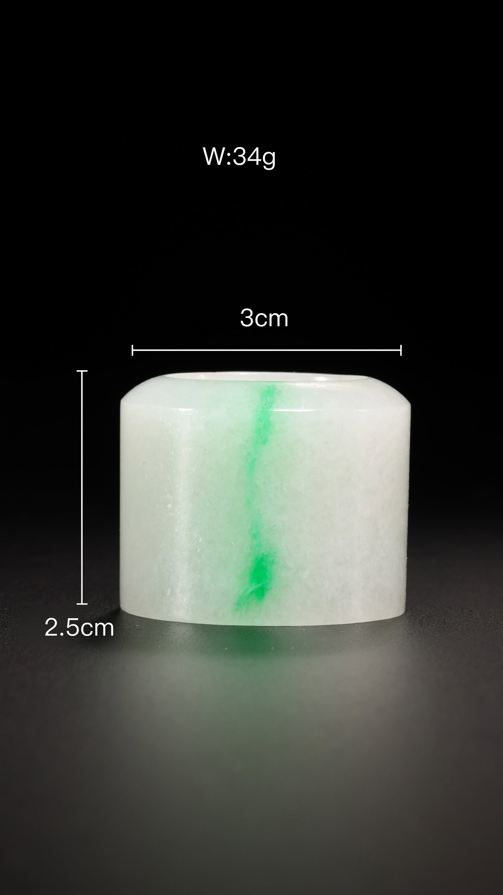 Qing Dynasty Jadeite Thumb Ring - 2