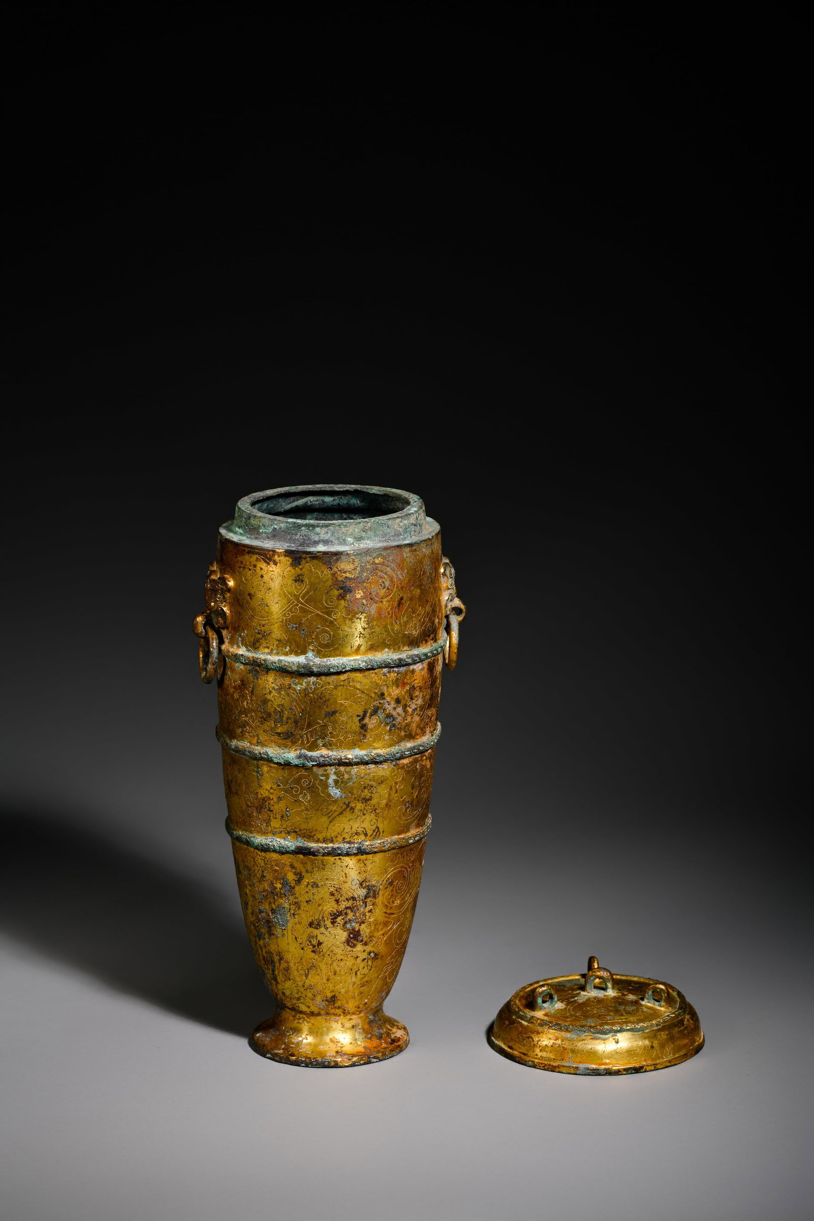 Pre-Ming Dynasty Gilt-Bronze String-Pattern Ring-Handled Covered Ewer - 7