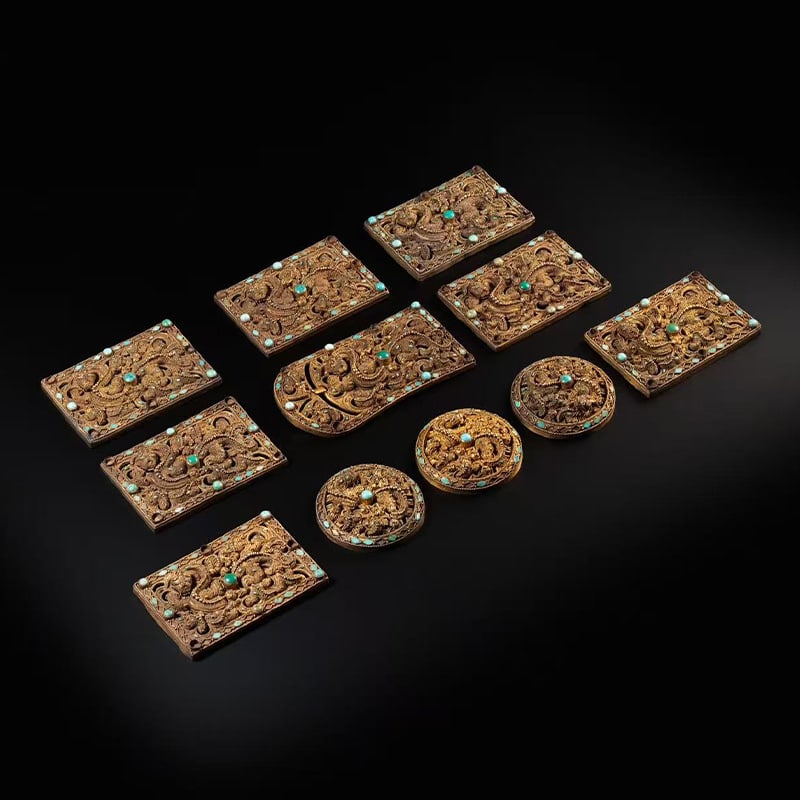 Pre-Ming Dynasty Silver-Gilt Turquoise-Inlaid Belt Plaques: H. 6cm.W.9cm.weight.703grams