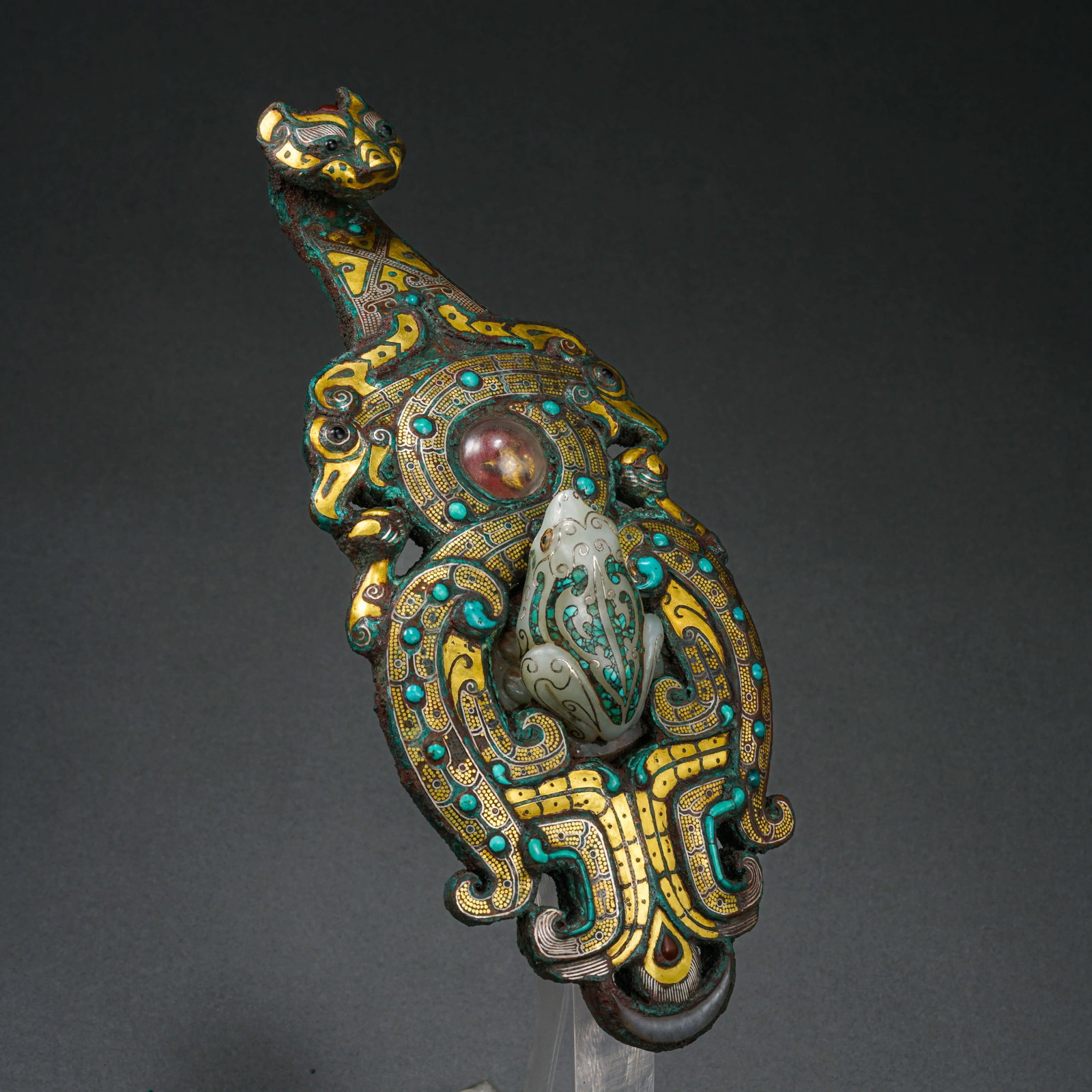 Pre-Ming Dynasty Gold and Silver Inlaid Jade Belt Hook: H. 18.7cm.W.7.6cm.weight.561grams