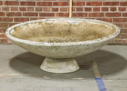 Large Garden Stone Planter on Stand by Willy Guhl: Circa mid-century large saucer shaped composition stone garden planter by Willy Guhl on stand. Please note of wear consistent with age including patina and discoloration to the stone. The piece measur