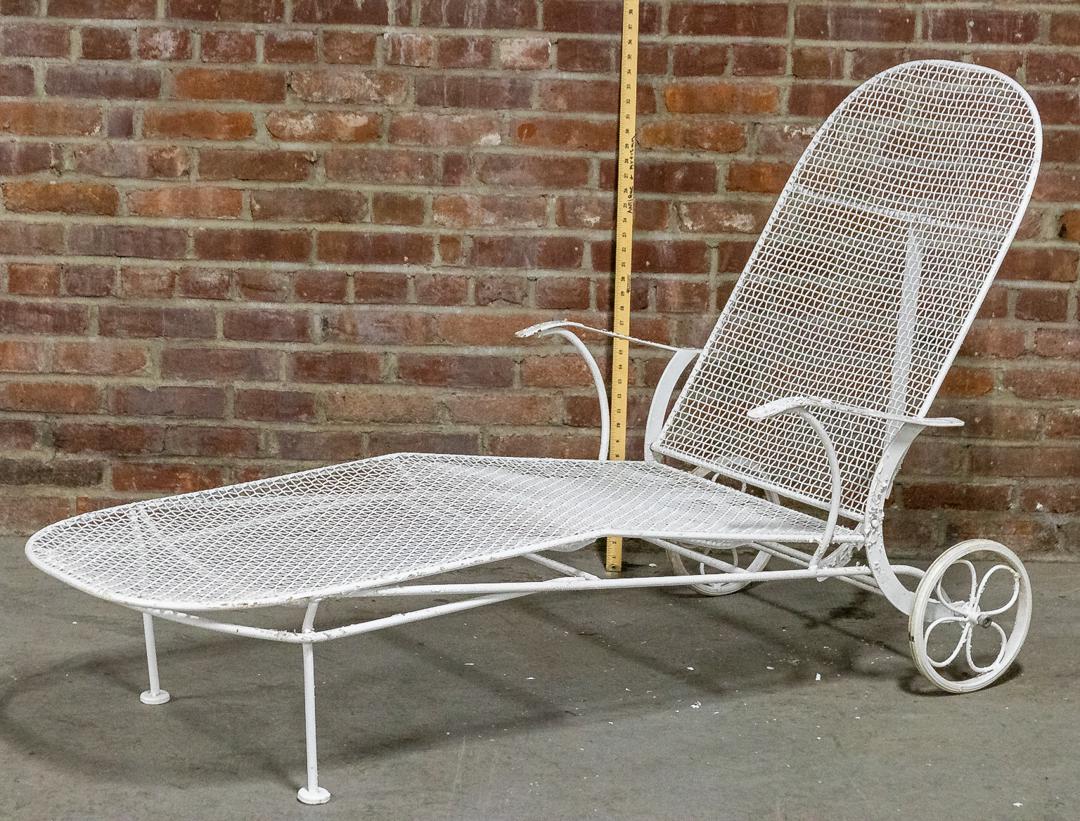 Vintage Russell Woodard Sculptura Wrought Iron Chaise Lounge Chair (1 of 7)