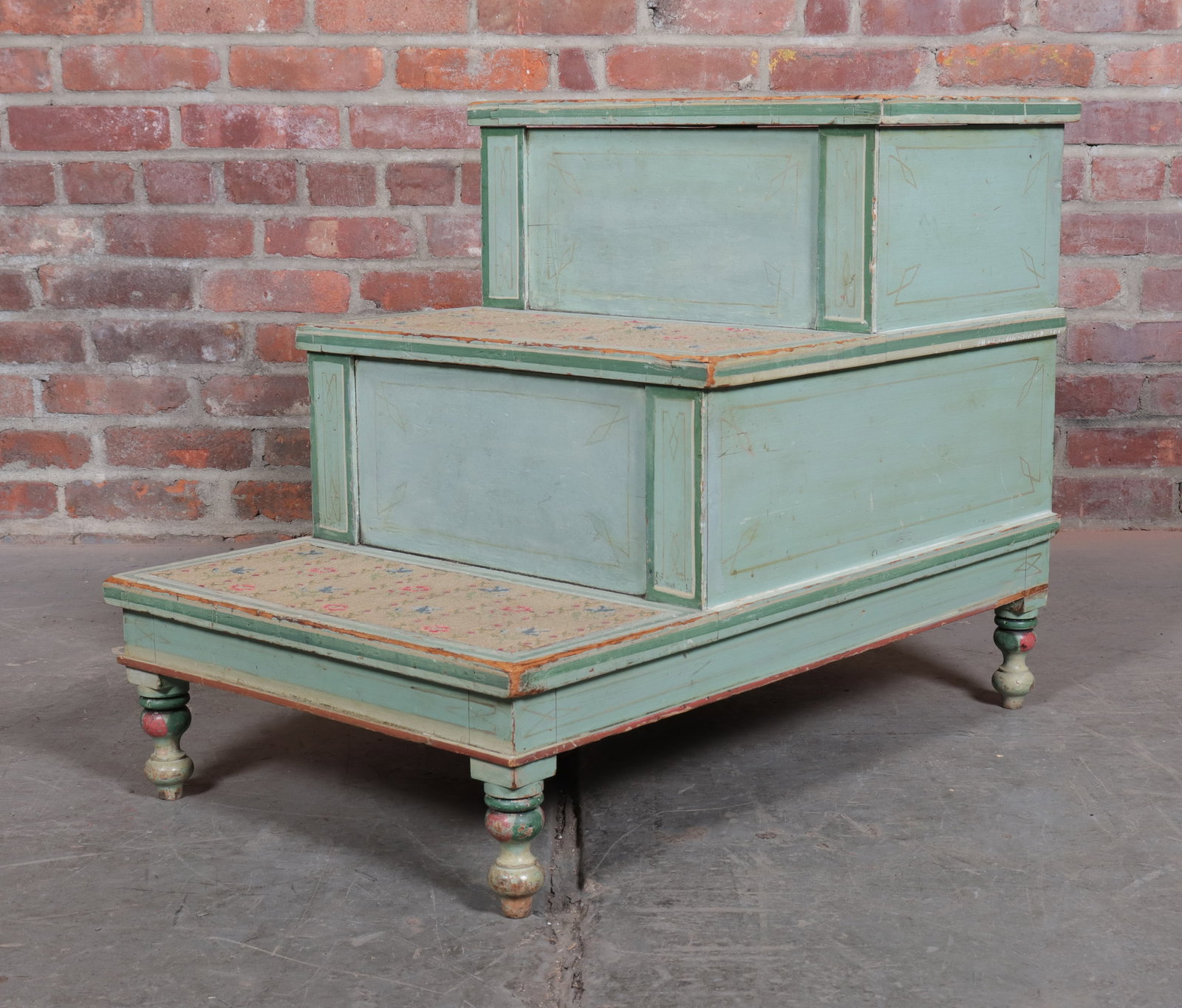 Early 19th Century Painted Bedsteps (1 of 8)