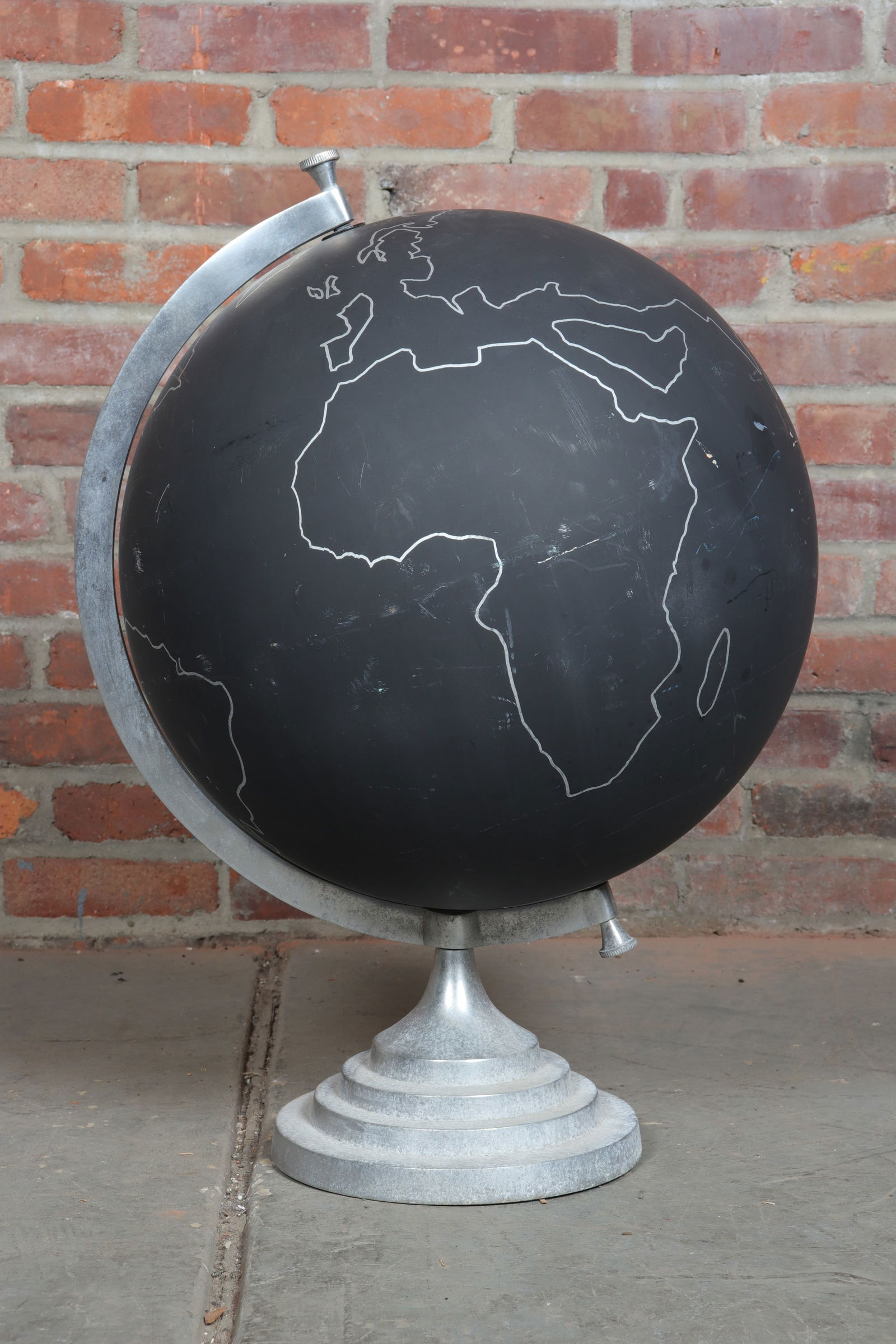 Art Deco Black and Silver Globe (1 of 4)