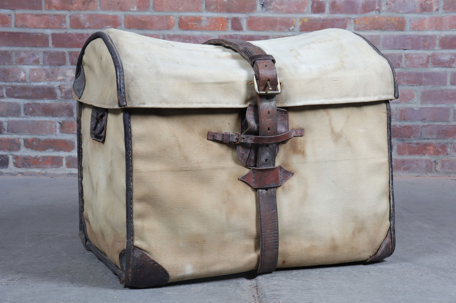Canvas and Leather Portmanteaus Trunk (1 of 9)
