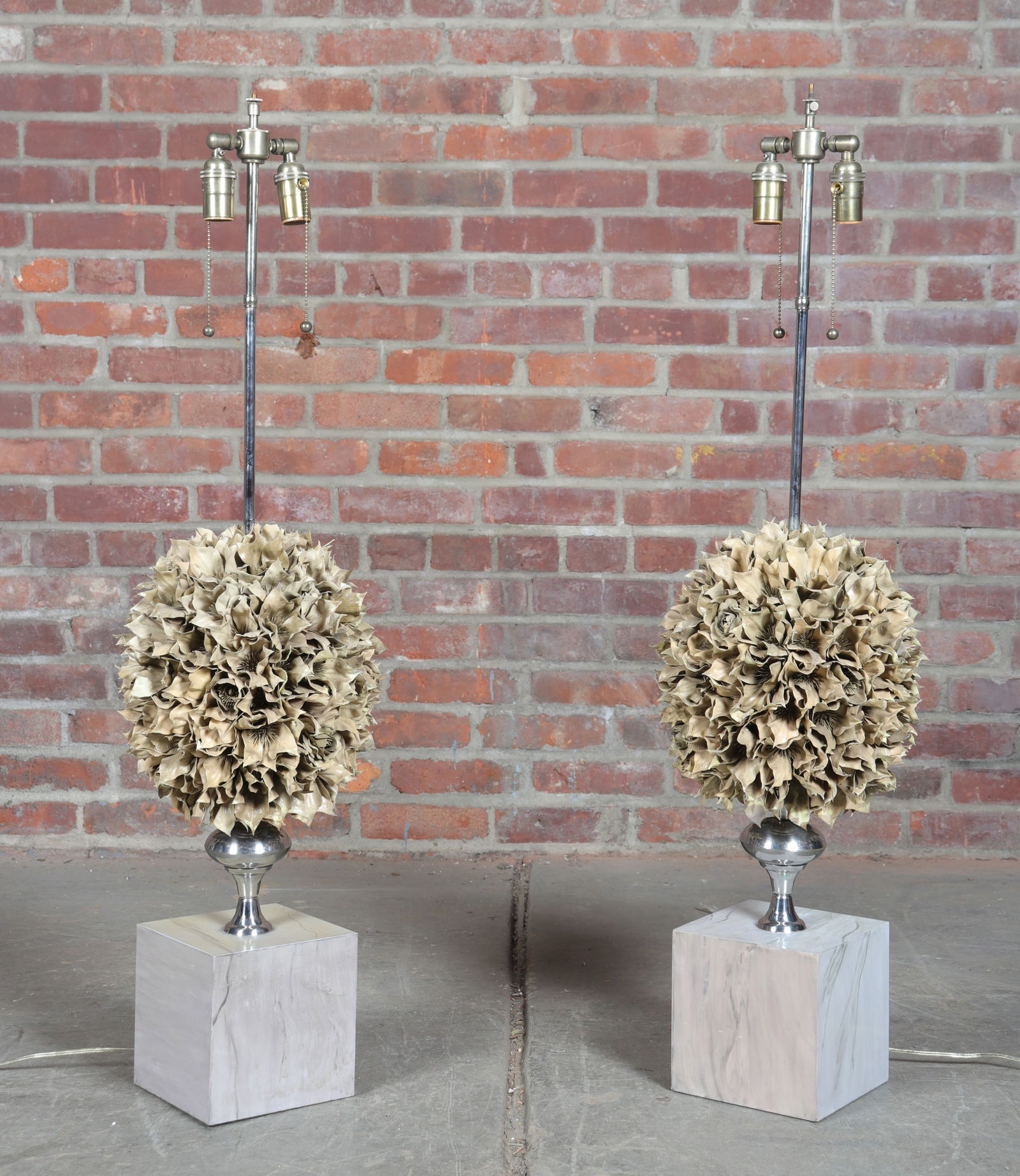Contemporary Floral Cluster Lamps (1 of 11)