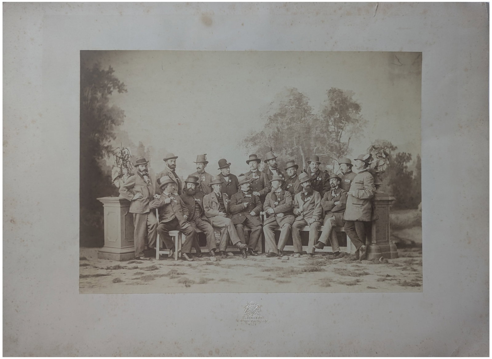 Ludwig Angerer (Malacky 1827 - 1879 Vienna): Ludwig Angerer (Malacky 1827 - 1879 Vienna) Group portrait, ca 1860-1870 albumen print, 22 x 31,5 cm photographer’s blindstamp on mount (33 x 45 cm) SCHÄTZPREIS / ESTIMATE