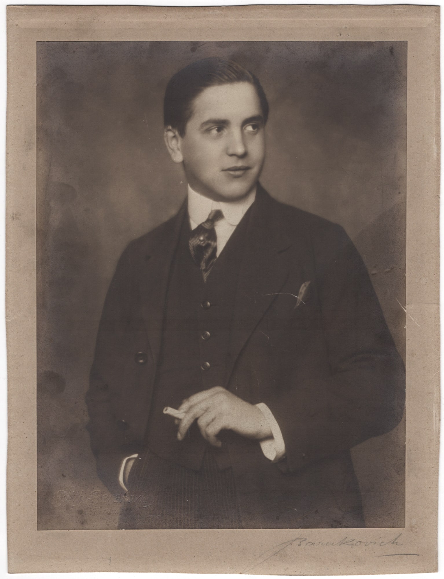 Edith Barakovich (Semlin 1896 - 1940 Casablanca): Edith Barakovich (Semlin 1896 - 1940 Casablanca) Portrait of a gentleman, around 1930 vintage gelatin silver print 25 x 19.3 cm signed in pencil on the mount, photographer’s blind stamp mounted </