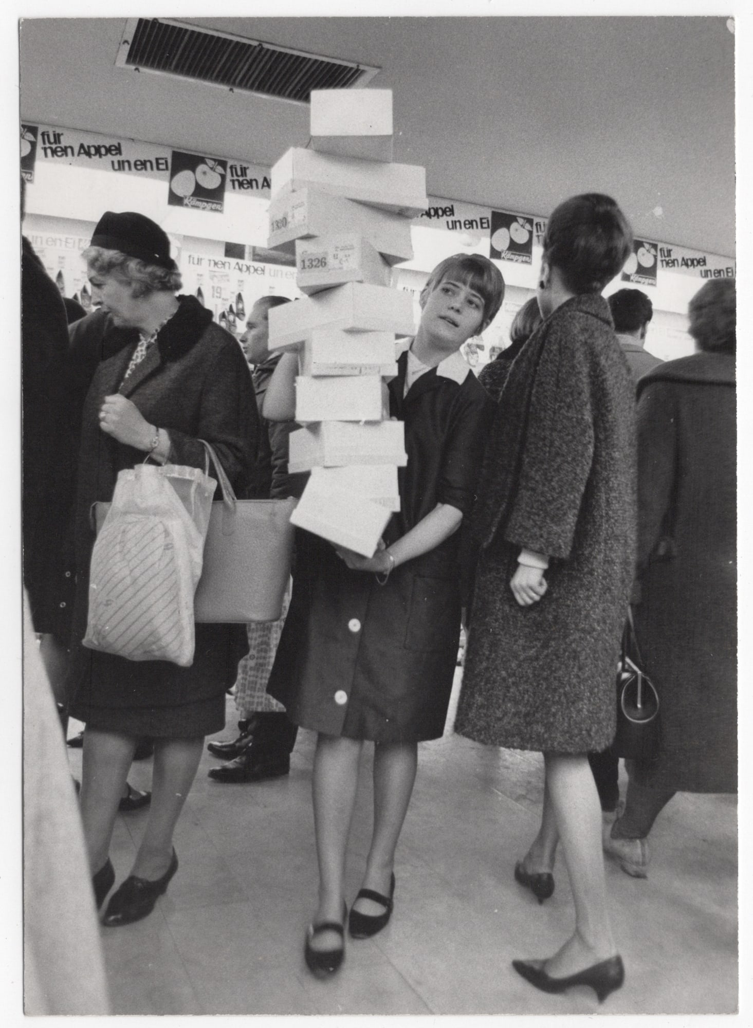 Perry H. Kretz* (Cologne 1933 - 2020 Hamburg): Perry H. Kretz* (Cologne 1933 - 2020 Hamburg) Shoe store in Cologne, West Germany 1966 vintage gelatin silver print 17.8 x 12.6 cm verso inscribed Shoe store in Cologne, West Germany, 1966, as well as