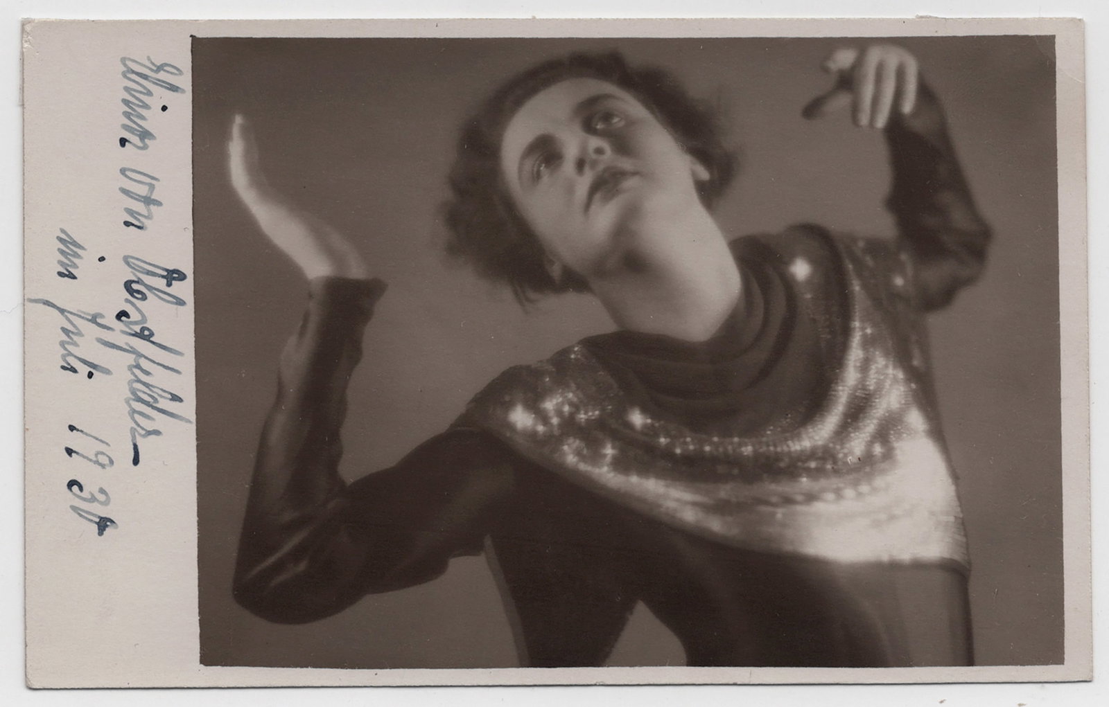 Paul Wolff (Mülhausen 1887 - 1951 Frankfurt a. Main): Paul Wolff (Mülhausen 1887 - 1951 Frankfurt a. Main) Dancer Elinor von Obstfelder, 1930 vintage gelatin silver print 8,5 x 13,6 cm verso photographer’s stamp ”Dr. P. Wolff phot.”