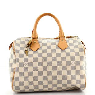 Louis Vuitton Speedy Handbag Damier 25: These are professional pictures of the actual item offered by Rebag. Condition: Good. Creasing on exterior, heavy darkening, wear, scuffs and watermarks on leather trims, wear in interior, scratches