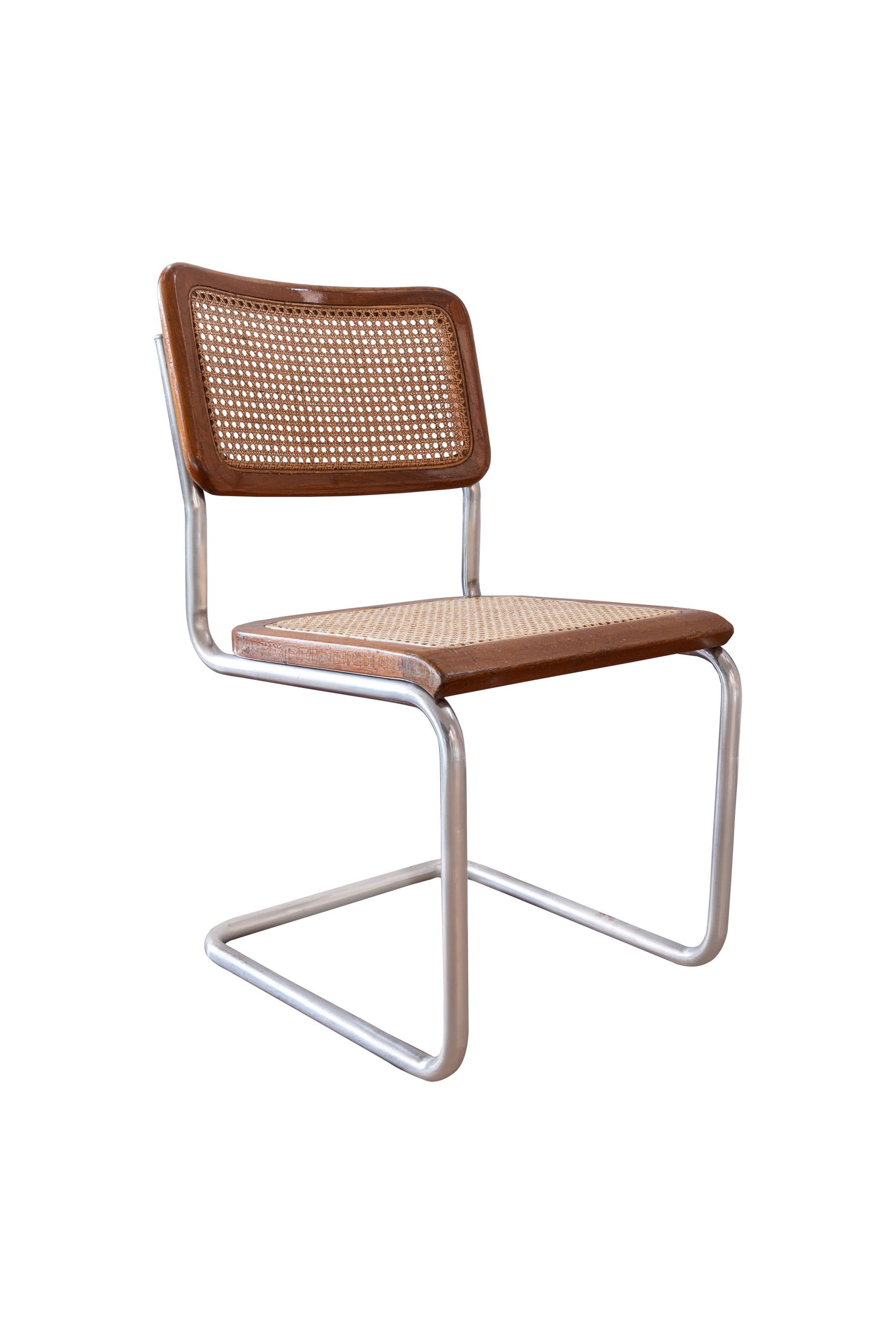 2 sillas cantilever Cesca, estilo Marcel Breuer, dacada de los 60: Medidas: 82 x 46 x 43 cm