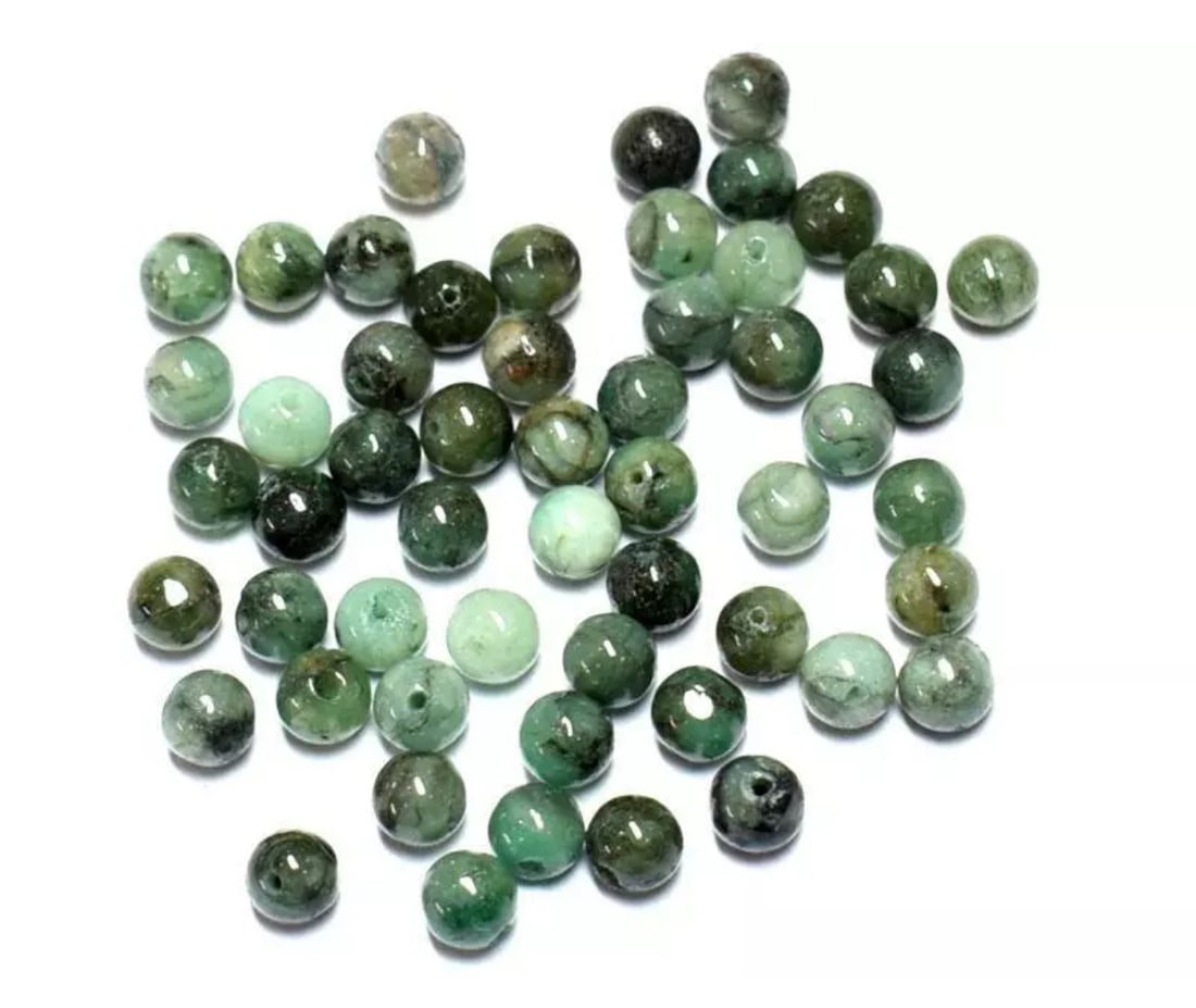 (50 PIECES) NATURAL EMERALD BEADS ROUND 5 MM LOOSE BEADS (1 of 1)