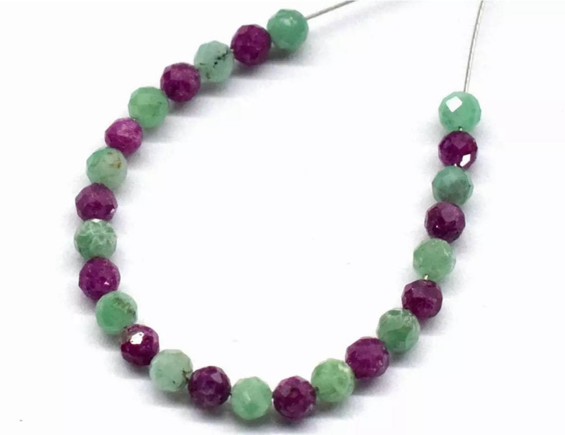 NATURAL RUBY & EMERALD BEADS FACETED ROUND 3 MM 25 PCS LOOSE BEAD (1 of 2)