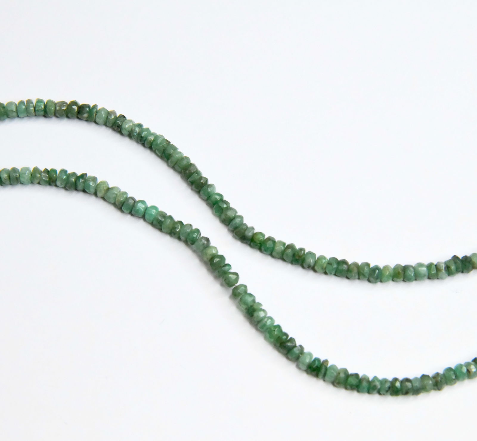 NATURAL EMERALD BEADS FACETED RONDELLE 3 - 4 MM, 10" STRAND  (2 LINES) (1 of 1)
