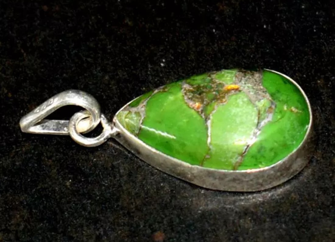 SOLID 925 STERLING SILVER PENDANT - GREEN COPPER TURQUOISE PEAR 1 1/4": These are natural, earth mined and hand crafted with precision. Stone: Green Copper Turquoise, Shape: Pear, Size: 13x20 mm, Width - 5.5 mm, Length: 1 1/4", Weight: approx. 14 carats. The photographs a