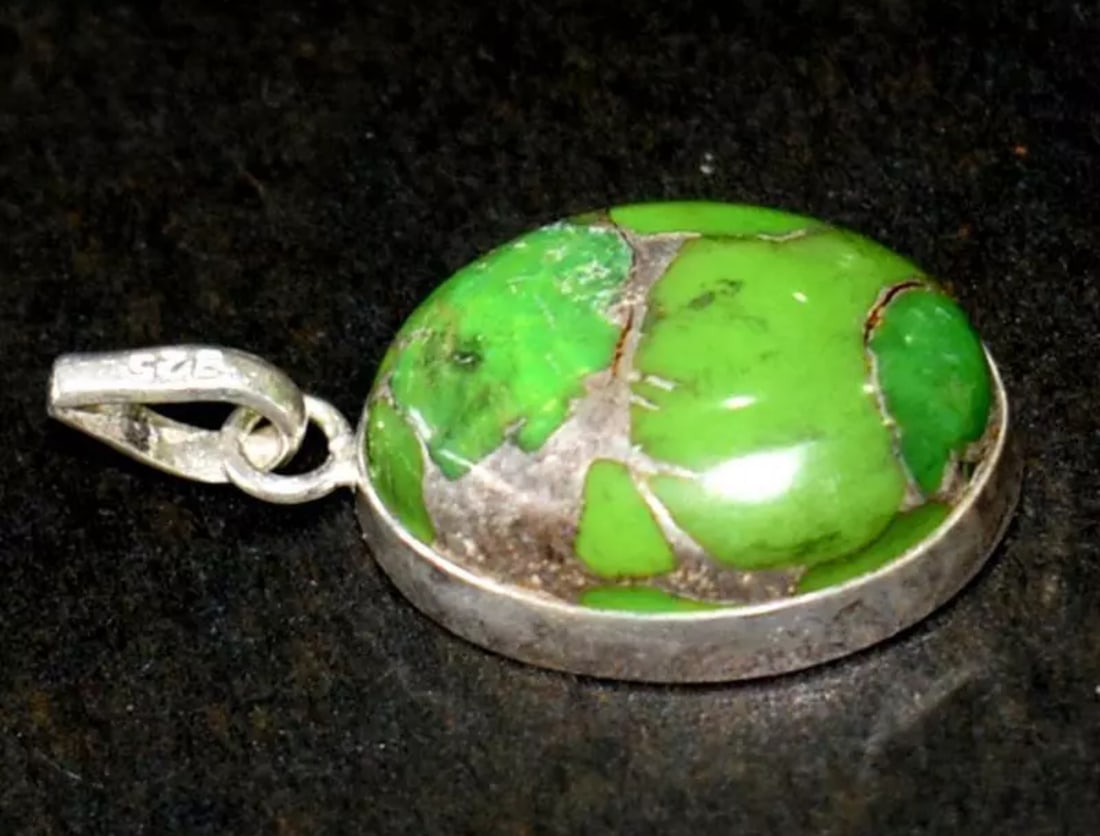 SOLID 925 STERLING SILVER PENDANT - GREEN COPPER TURQUOISE OVAL: These are natural, earth mined and hand crafted with precision. Stone: Green Copper Turquoise, Shape: Oval, Size: 16x20 mm, Width: 7 mm, Length: 1 1/4", Weight: approx. 24 carats. The photographs are