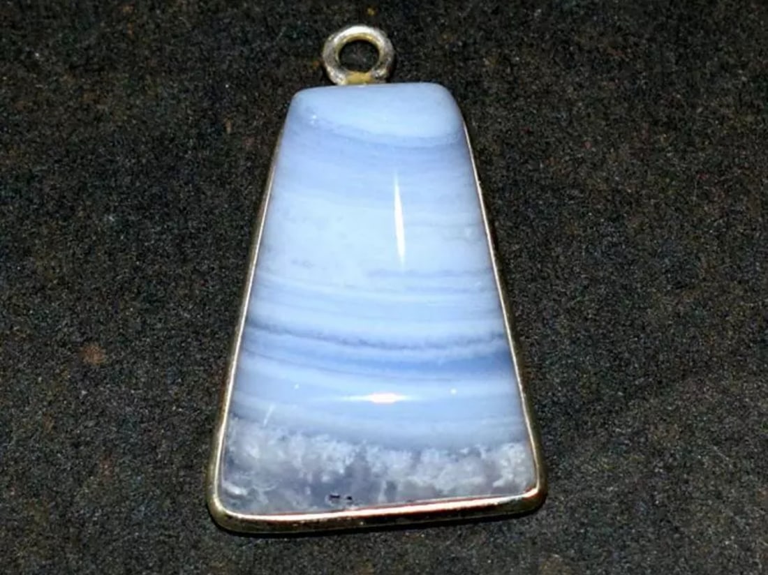 SOLID 925 STERLING SILVER CONNECTOR - NATURAL BLUE LACE AGATE 15X21 MM: These are natural, earth mined and hand crafted with precision. Stone: Blue Lace Agate, Shape: Fancy, Stone Size: 15x21 mm, Width - 6.5 mm, Weight: approx. 20 carats. The photographs are enlarged to s