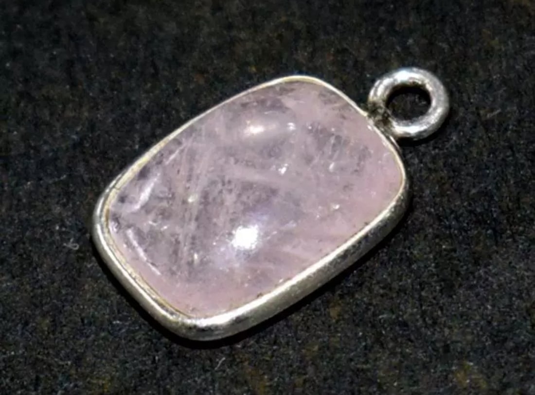 SOLID 925 STERLING SILVER - NATURAL MORGANITE RECTANGLE 9X13 MM 1 PC: These are natural, earth mined and hand crafted with precision. Stone: Morganite, Shape: Rectangle, Size: 9x13 mm, Width - 4.5 mm, Weight: approx. 6 carats. The photographs are enlarged to show the cl