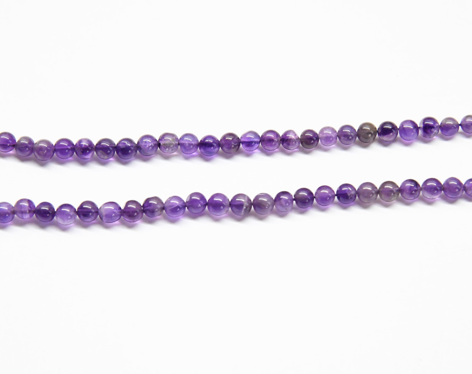 NATURAL AMETHYST BEADS ROUND 4.5 - 5 MM, 8.5" STRAND (2 LINES) (1 of 1)