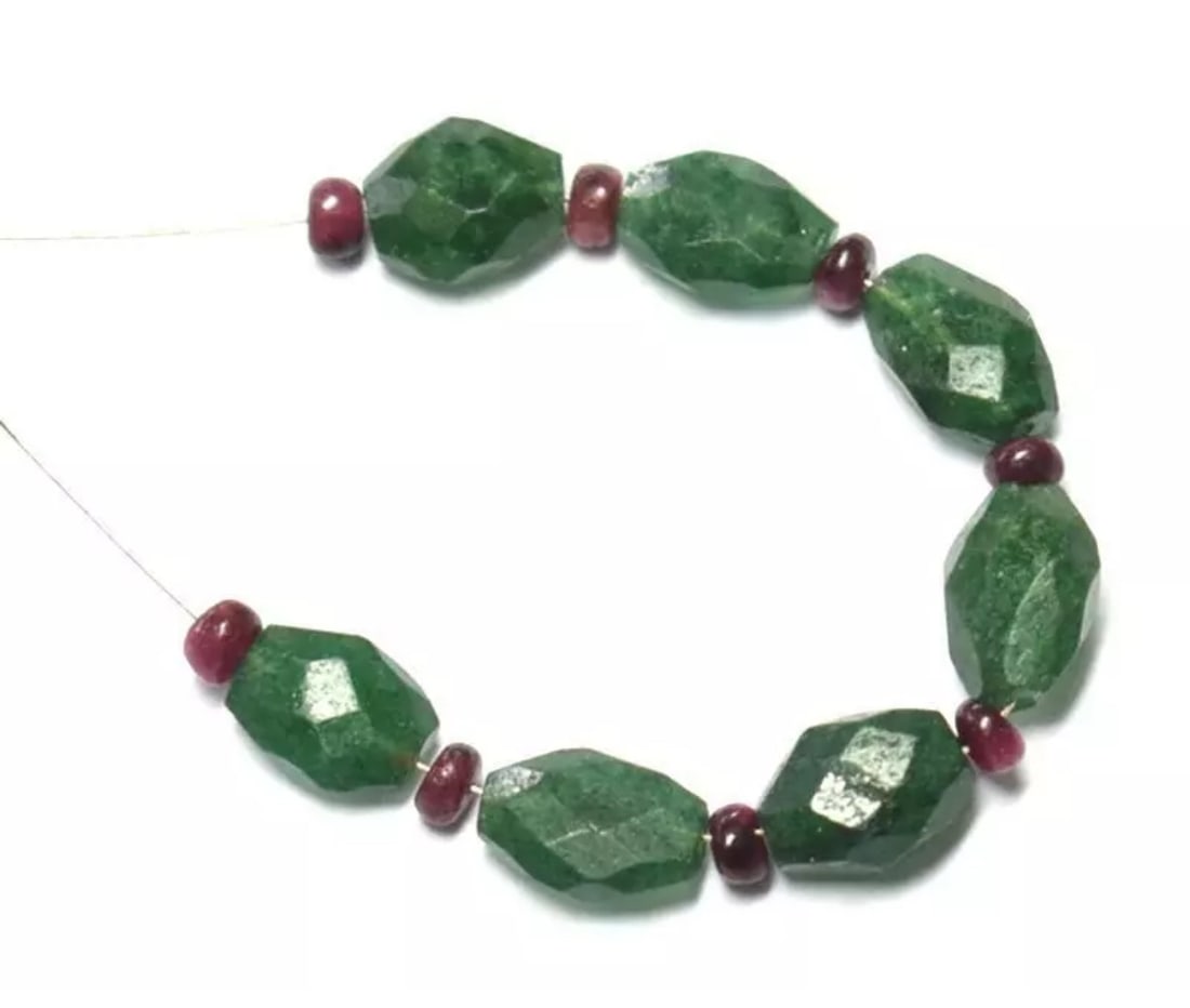 GREEN AVENTURINE BEADS RUBY BEADS 3.5MM/7X9 - 7X11 M 15 PCS (6 TASSELS) (1 of 2)