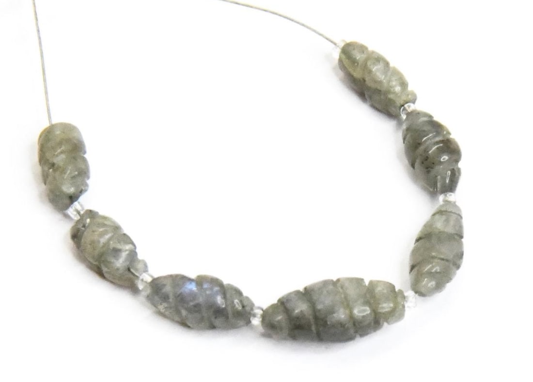 NATURAL LABRADORITE BEADS CARVED RICE 4X9 - 5X11 MM, 7 PCS (1 TASSEL) (1 of 1)