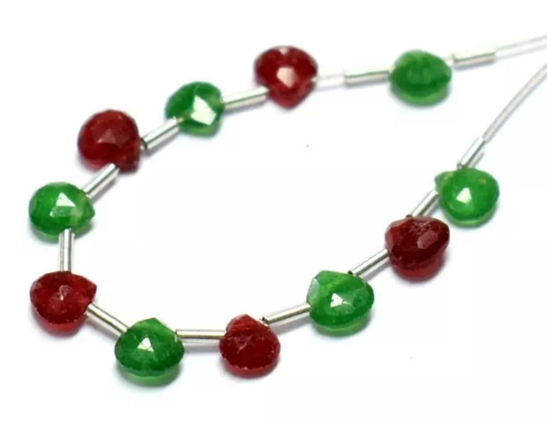 GREEN & RED QUARTZ BEADS FACETED HEART 4.5 - 5 MM 11 PCS (3 TASSELS): These are natural, earth mined and hand crafted with precision. Stone: Red and Green Quartz, Stone Shape: Faceted Heart, Stone Size: 4.5 - 5mm, Width: 2 - 3mm, Weight: approx. 3.90 carats. The photogr
