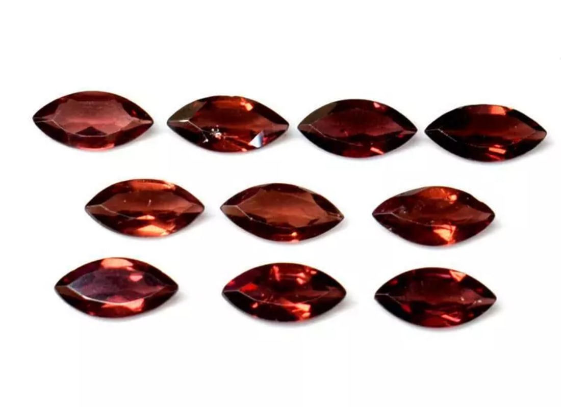 NATURAL GARNET CUTSTONE MARQUISE 5X10 MM - (10 PIECES) (1 of 2)