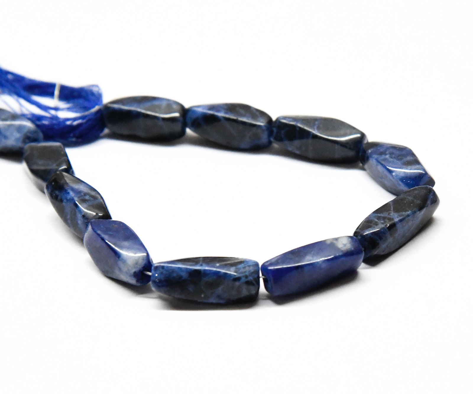 NATURAL LAPIS LAZULI BEADS TWISTED CUBE 5X14 - 6X16 MM, 7" STRAND (1 of 2)