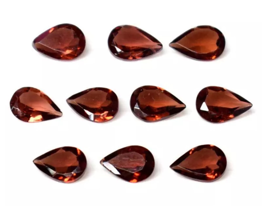 NATURAL GARNET FACETED CUTSTONE PEAR 4.5X7 MM - (10 PIECES) (1 of 2)