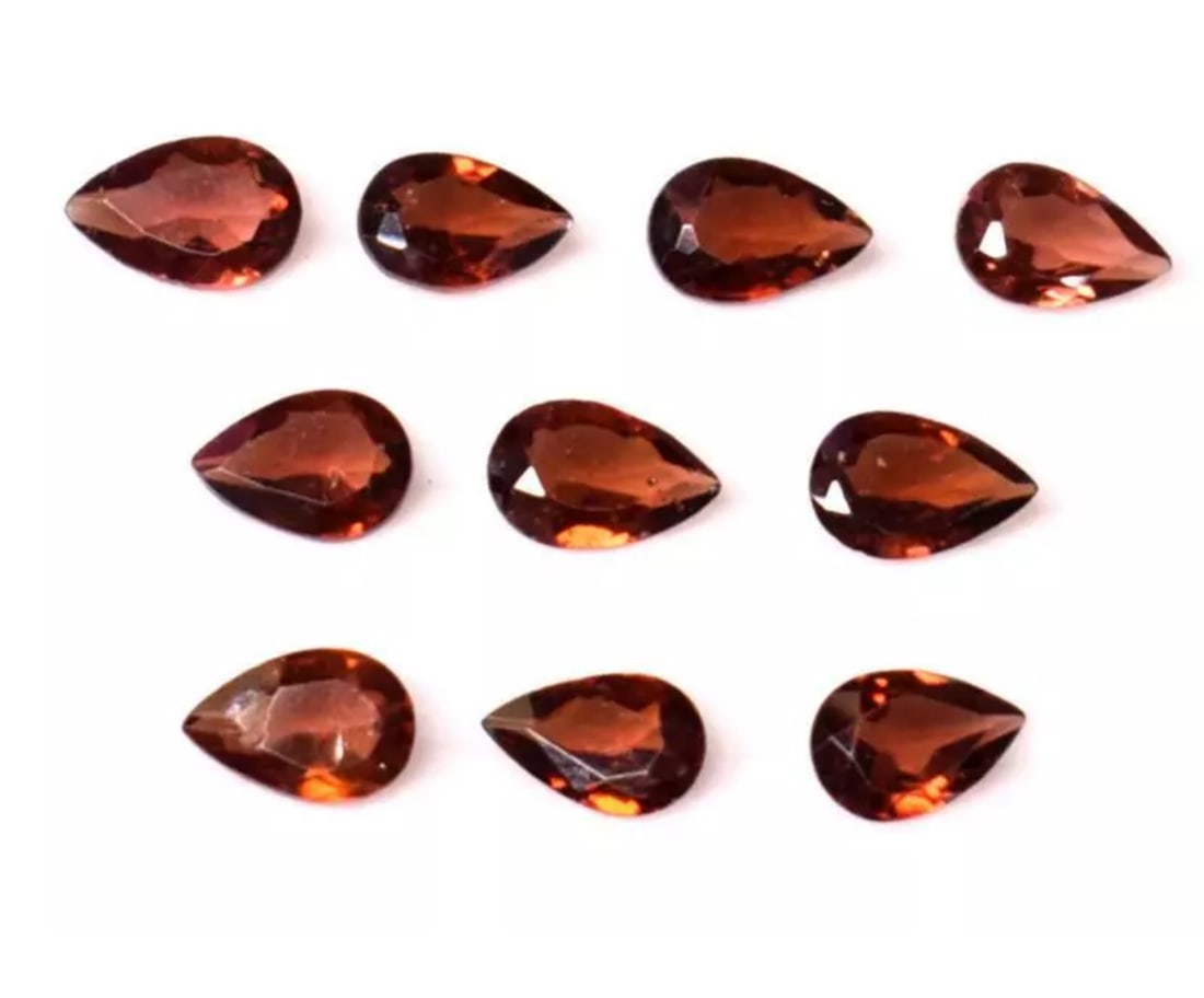 NATURAL GARNET FACETED CUTSTONE PEAR 4X6 MM - (10 PIECES) (1 of 2)