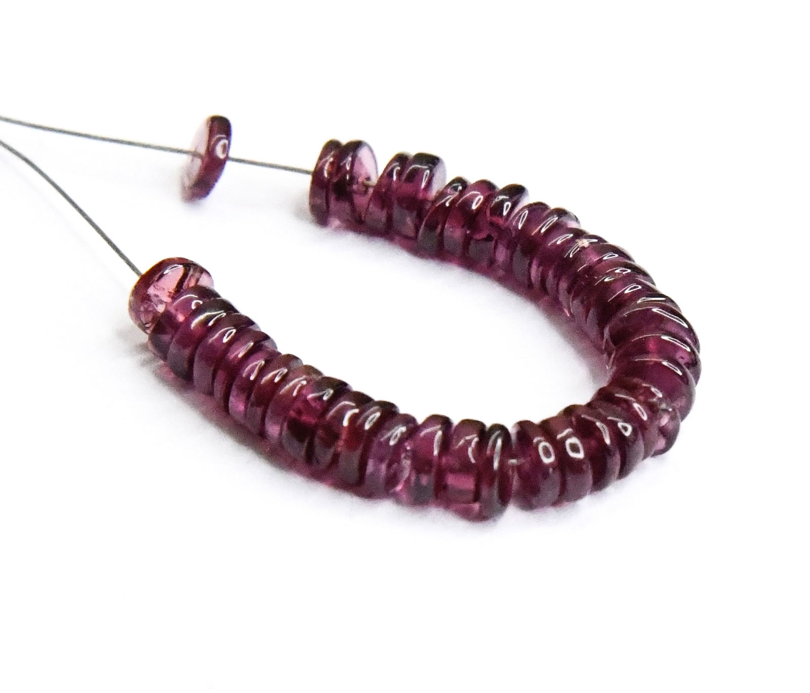 NATURAL GARNET BEADS TYRE 4X4.5 MM 40 PCS (1 of 2)