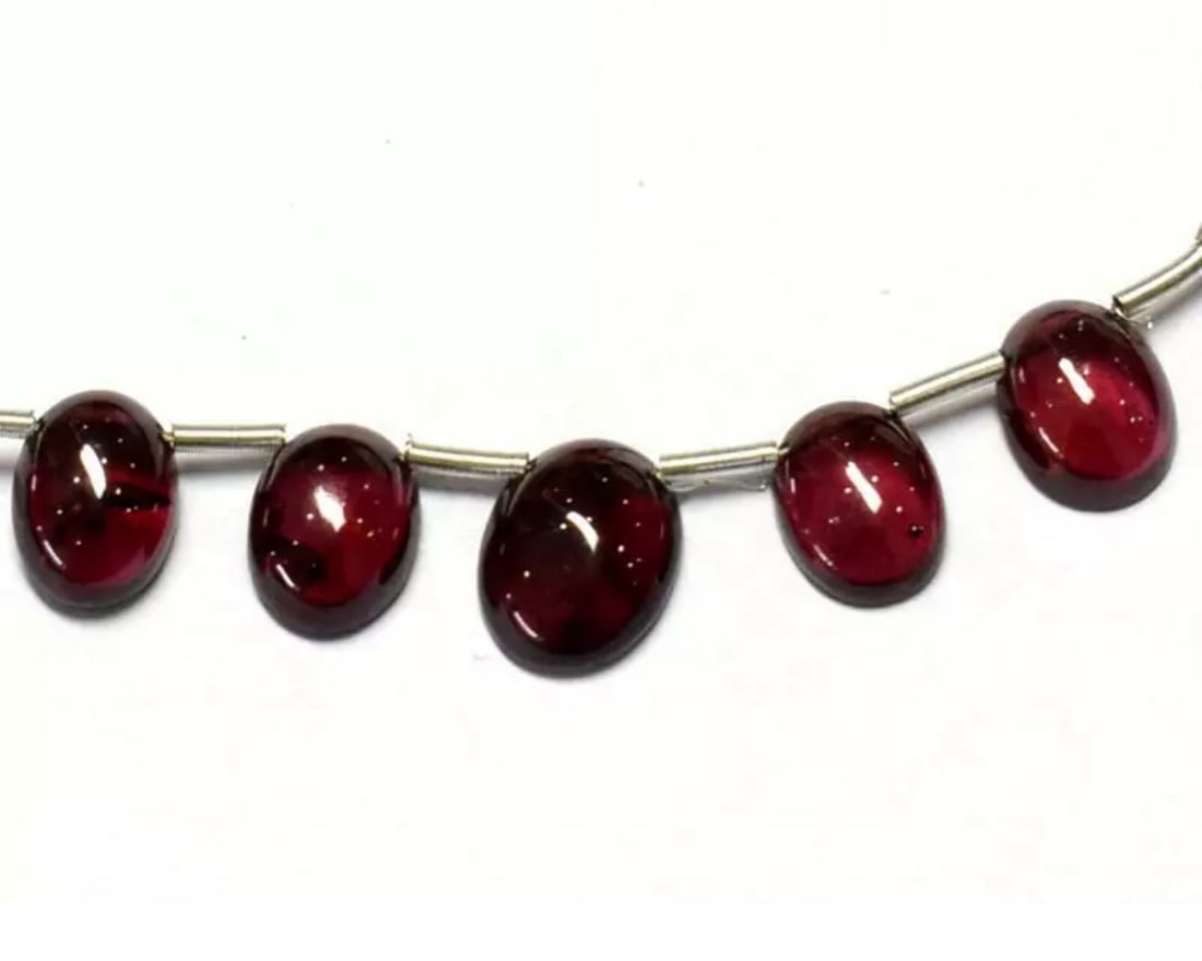 NATURAL GARNET BEADS FLATBACK OVAL 6X7.5 - 7X8.5 MM 5 PCS (1 of 2)