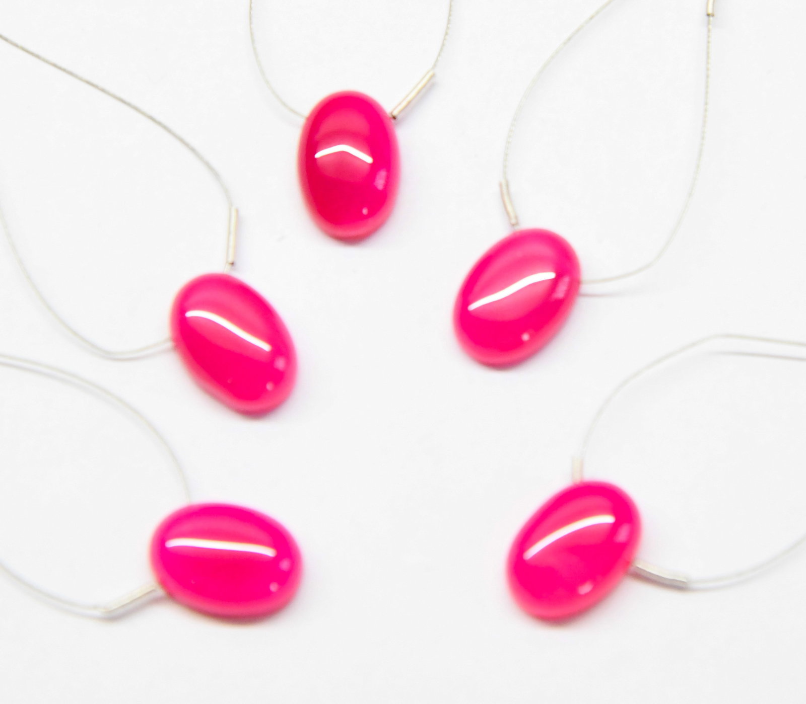 NATURAL PINK CHALCEDONY BEADS FLATBACK OVAL 10X14 MM 5 PCS (2 BAGS): These are natural, earth mined and hand crafted with precision. Stone: Pink Chalcedony, Stone Shape: Flatback Oval, Stone Size: 10x14 mm, Width: 5 - 6 mm, Weight: approx. 35 carats. The photographs ar