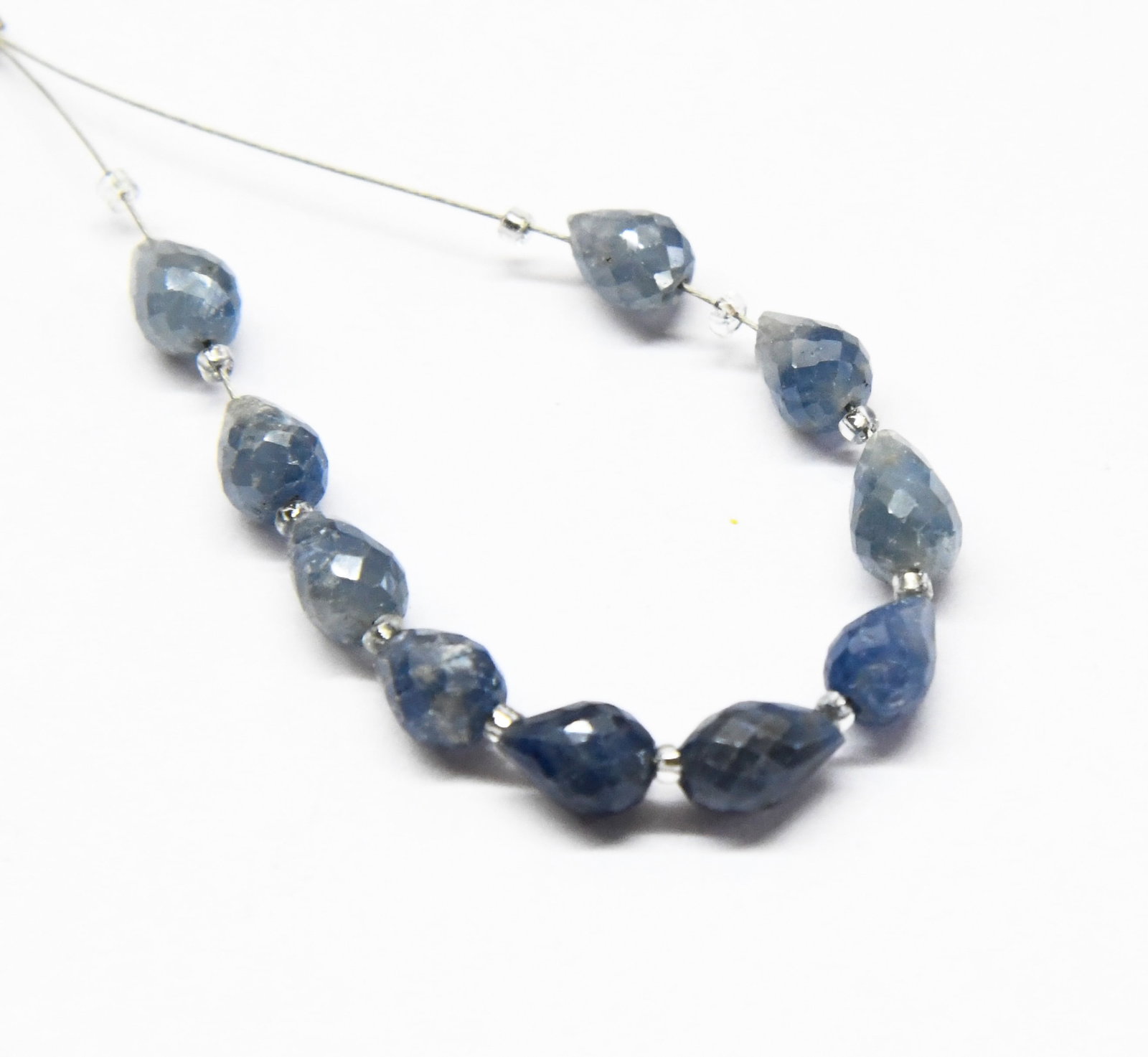 NATURAL BLUE SAPPHIRE BEADS FACETED TOPDRILL DROPS 5X6 - 5X7 MM 10 PCS (1 of 2)