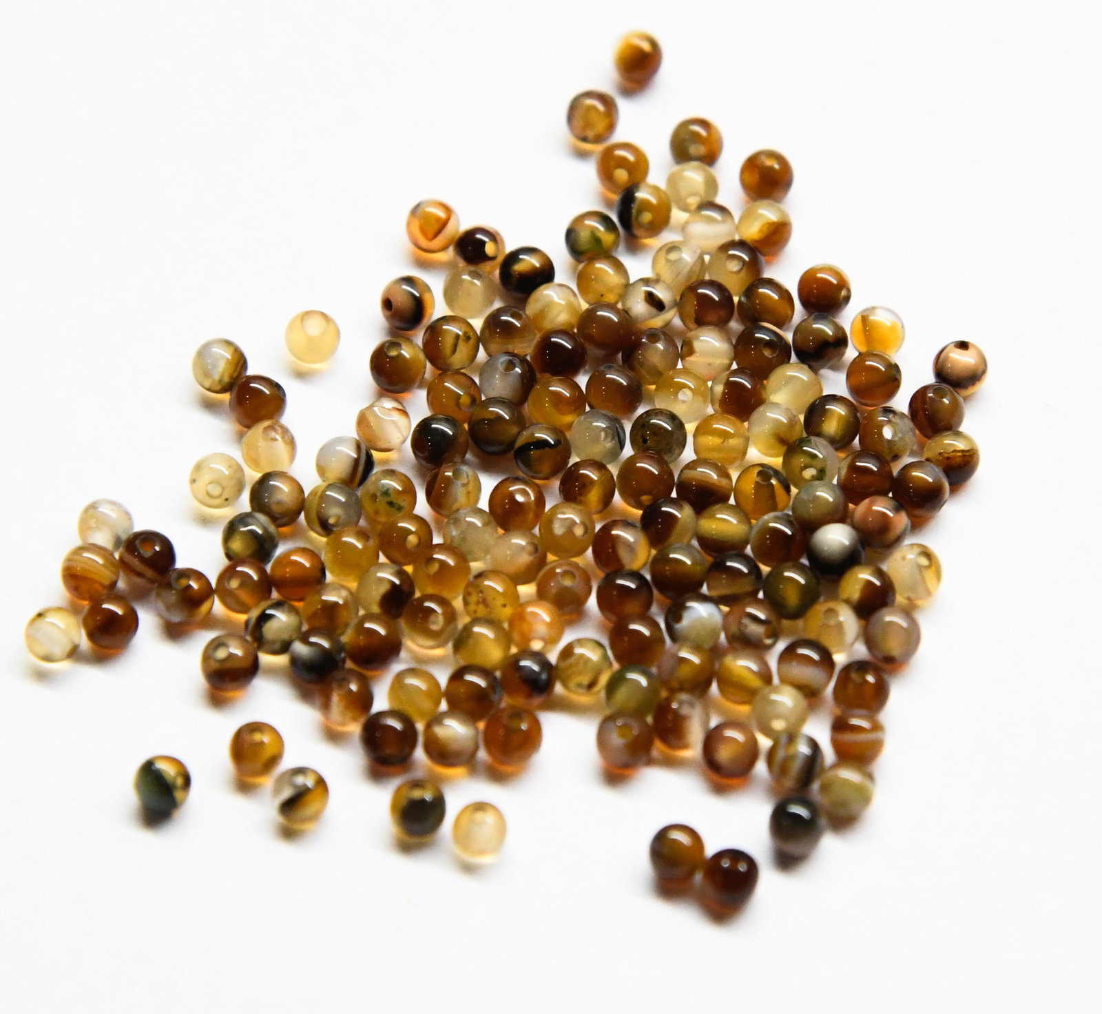 NATURAL CHALCEDONY BEADS ROUND 3 MM, 200 PCS (1 of 2)