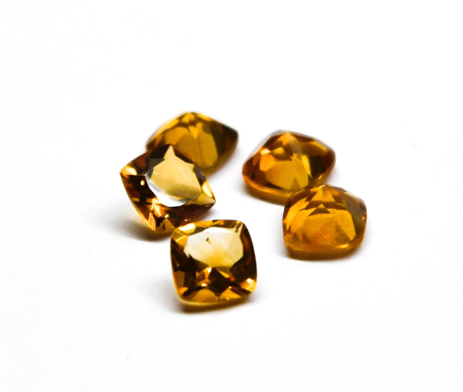 NATURAL CITRINE BEADS CUTSTONE SQUARE 7 MM, 5 PCS (1 of 2)