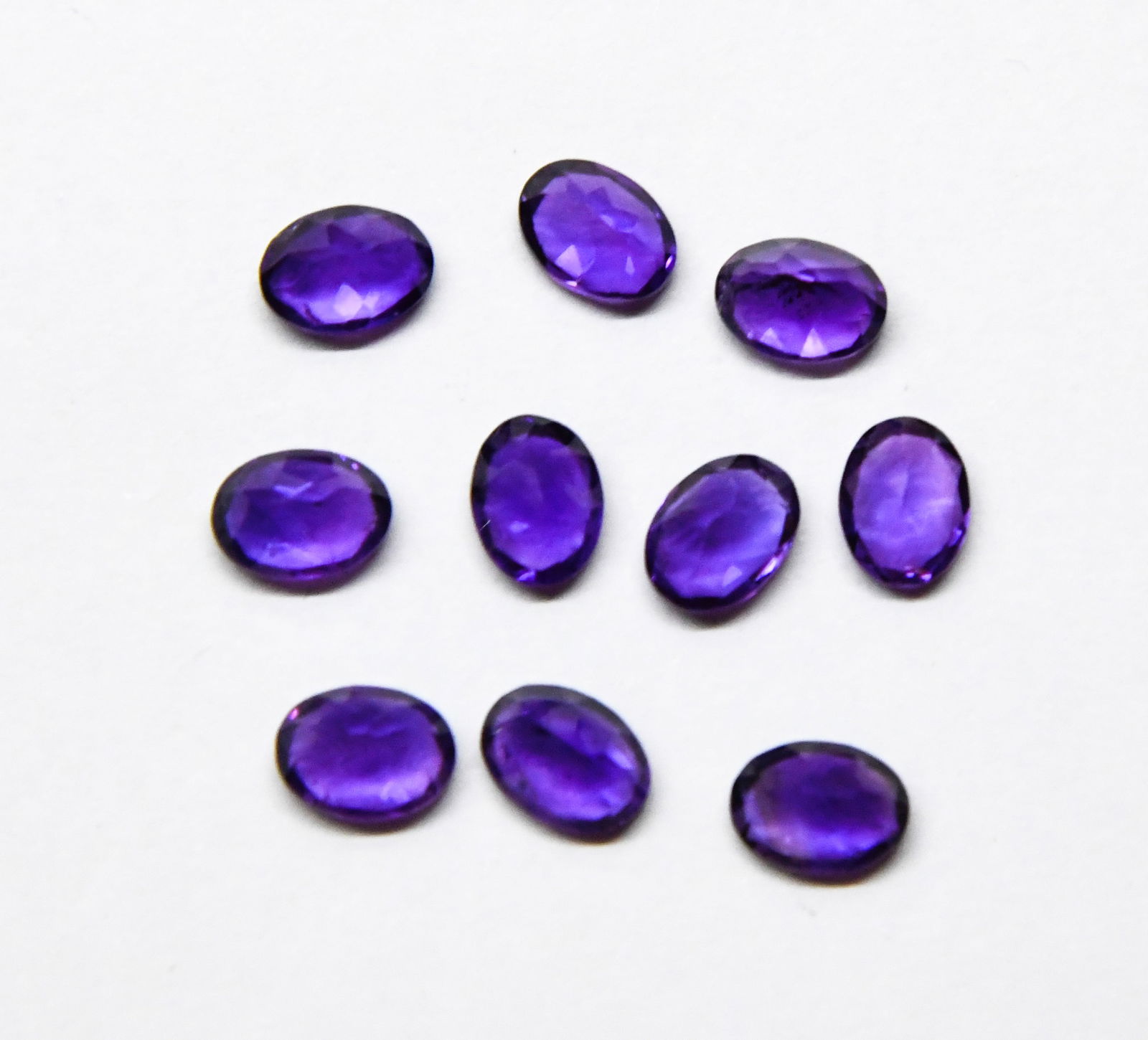 NATURAL AMETHYST BEADS CUTSTONE OVAL 6X8 MM 10 PCS (1 of 2)