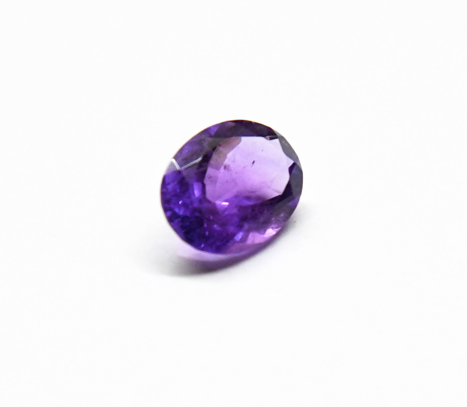 NATURAL AMETHYST FACETED CUTSTONE OVAL 12X16 MM 1 PC (1 of 2)