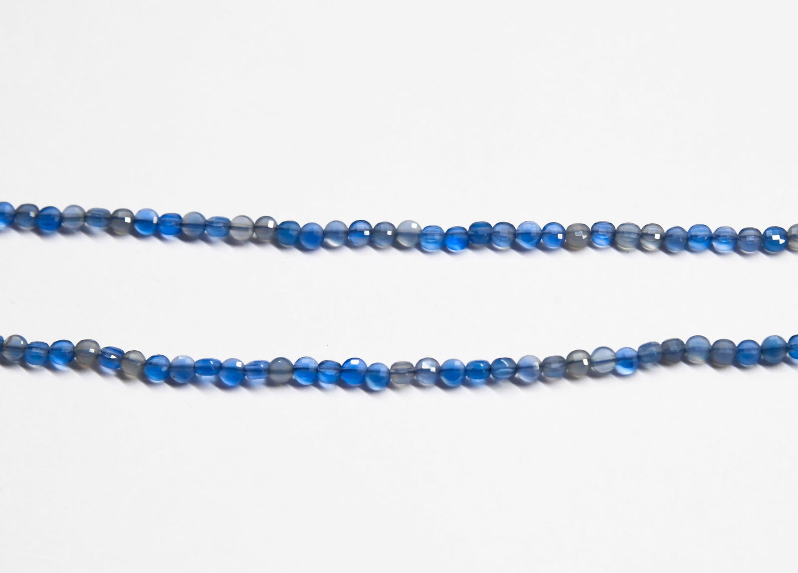 16" STRAND NATURAL BLUE CHALCEDONY BEADS FACETED COIN 4 MM (1 of 1)