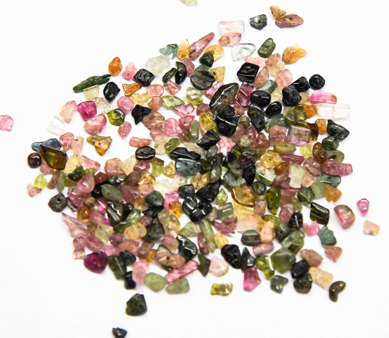 (500 PIECES) NATURAL MULTI TOURMALINE BEADS CHIPS 2X3 - 3X5 MM (1 of 1)