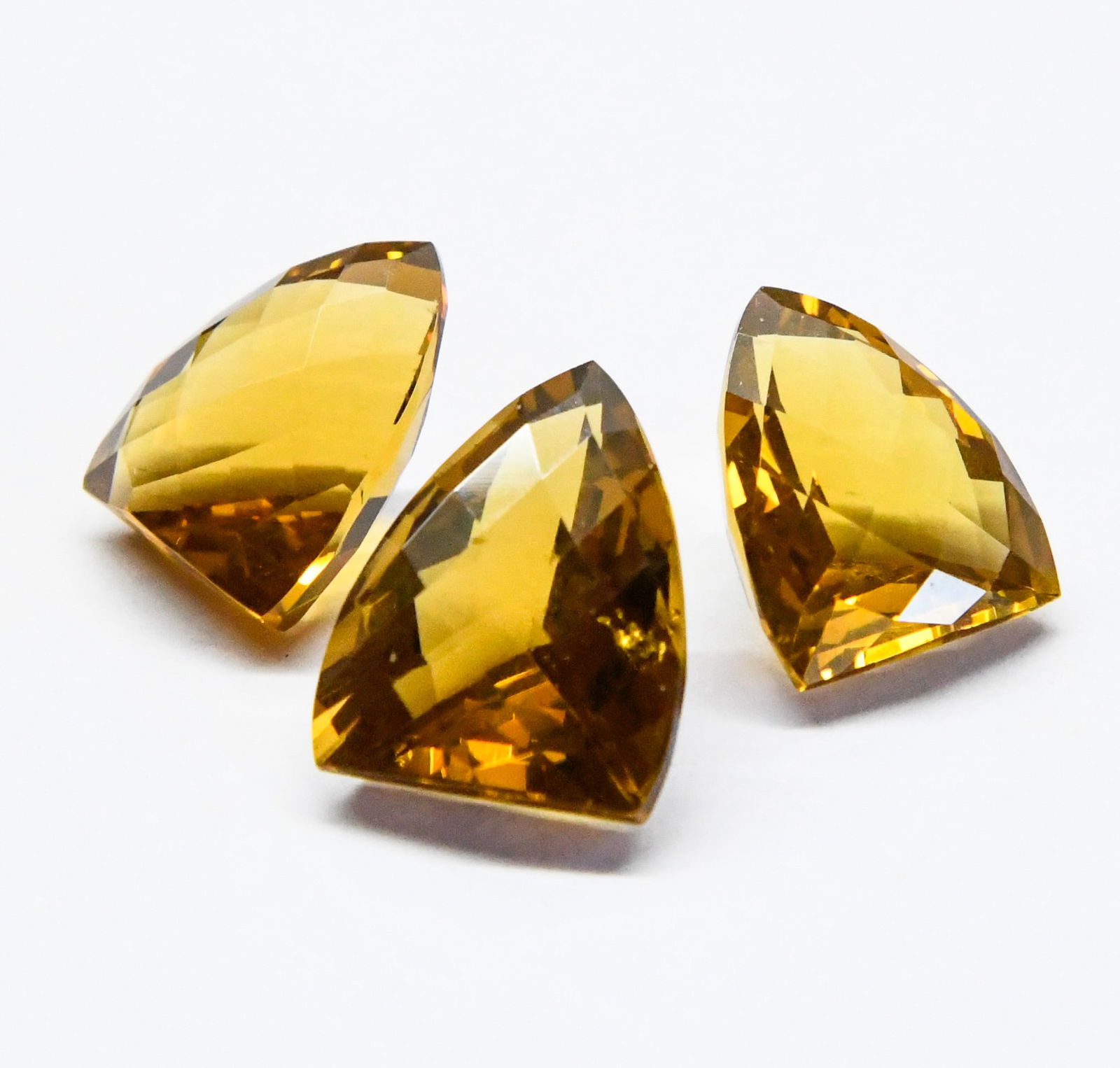 NATURAL CHAMPAGNE QUARTZ BEADS FANCY 12X16 - 14X18 MM 3 PCS (1 of 2)