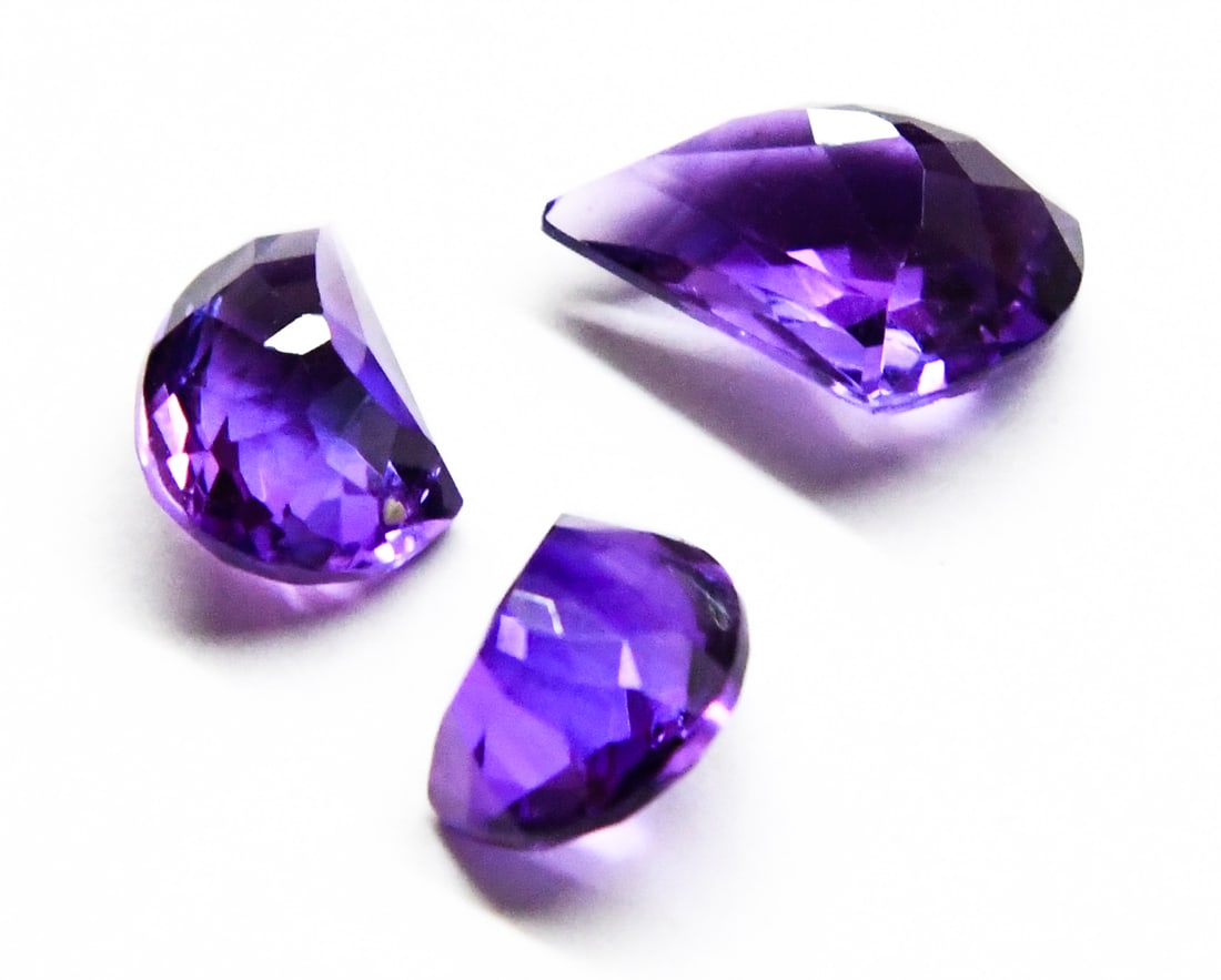 NATURAL AMETHYST BEADS FANCY 8X11 - 9X13 MM 3 PCS (1 of 2)