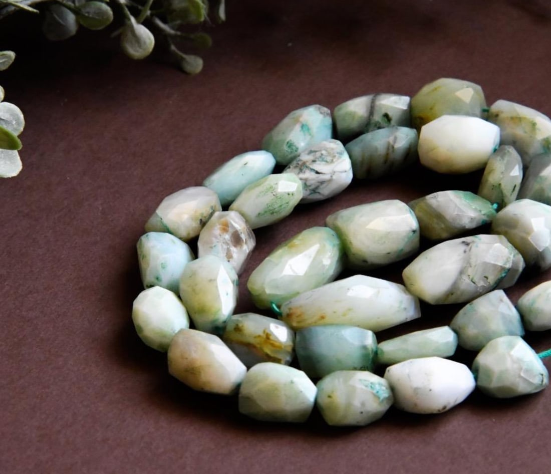 NATURAL PERUVIAN OPAL FACETED TUMBLE BEADS 10X13 TO 15X26 MM, 19'' STRAND (1 of 2)