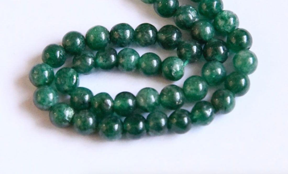 NATURAL GREEN AVENTURINE ROUND 5 MM, 8'' STRAND (1 of 2)