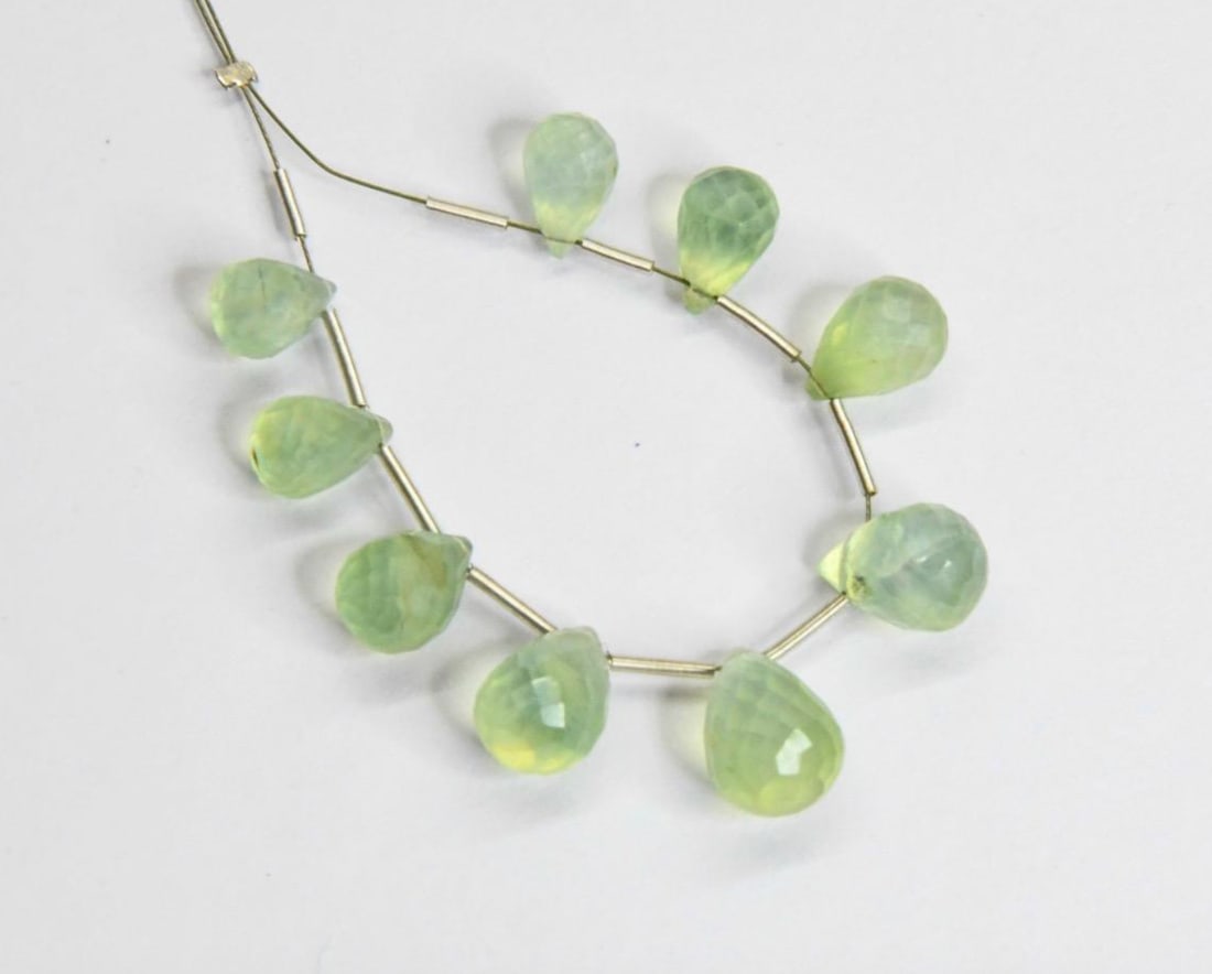 NATURAL PREHNITE BEADS FACETED DROPS 6X8 - 8X12 MM 9 PCS (1 of 2)