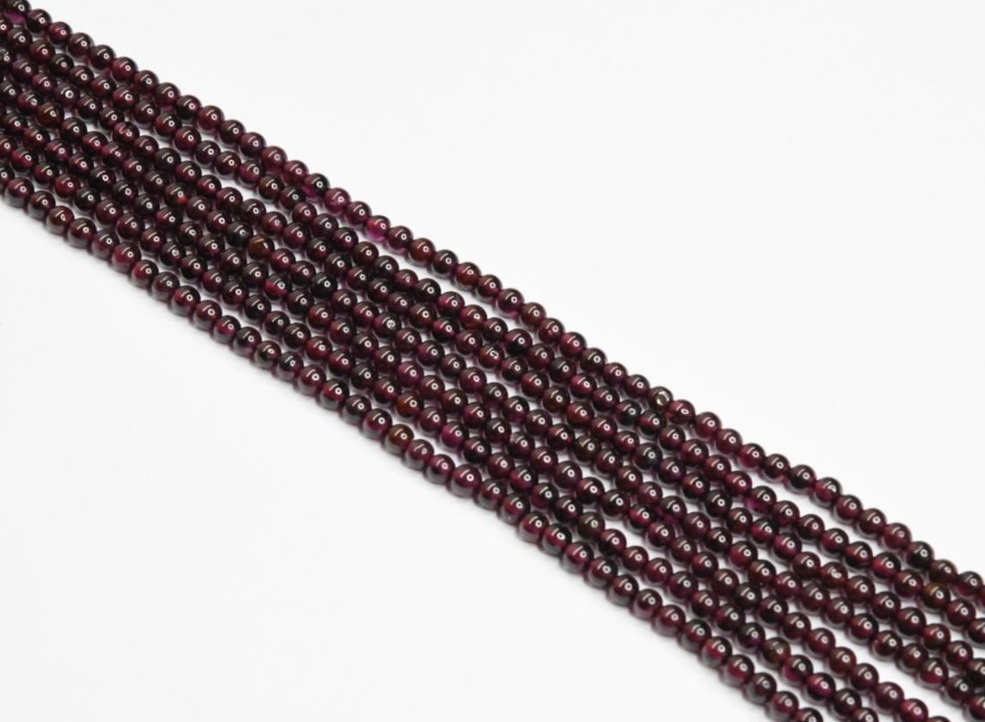 NATURAL GARNET BEADS ROUND 3.5 - 4 MM 13" STRAND (3 LINES) (1 of 1)