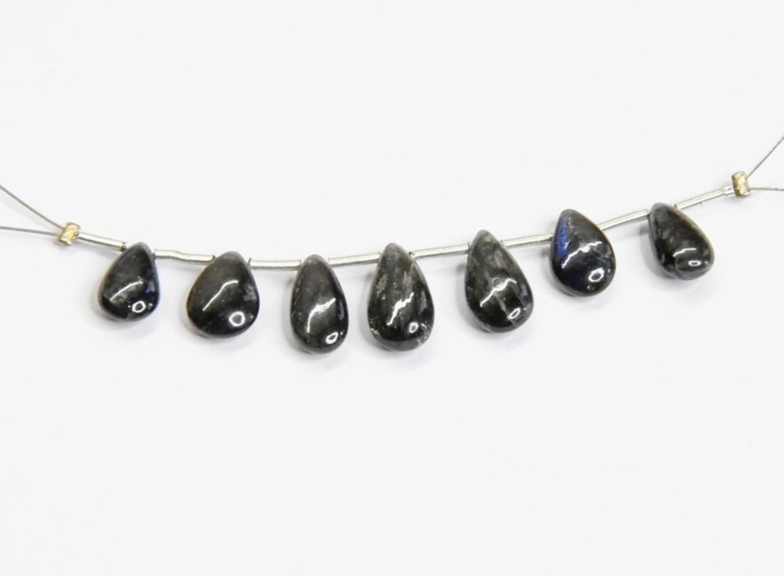 NATURAL LABRADORITE BEADS PEAR 5X7 - 6X11 MM 7 PCS (2 TASSELS): These are natural, earth mined and hand crafted with precision. Stone: Labradorite, Stone Shape: Pear, Stone Size: 5.5x7.5 - 6x11 mm, Width: 3 - 3.5 mm. The photographs are generally enlarged to show