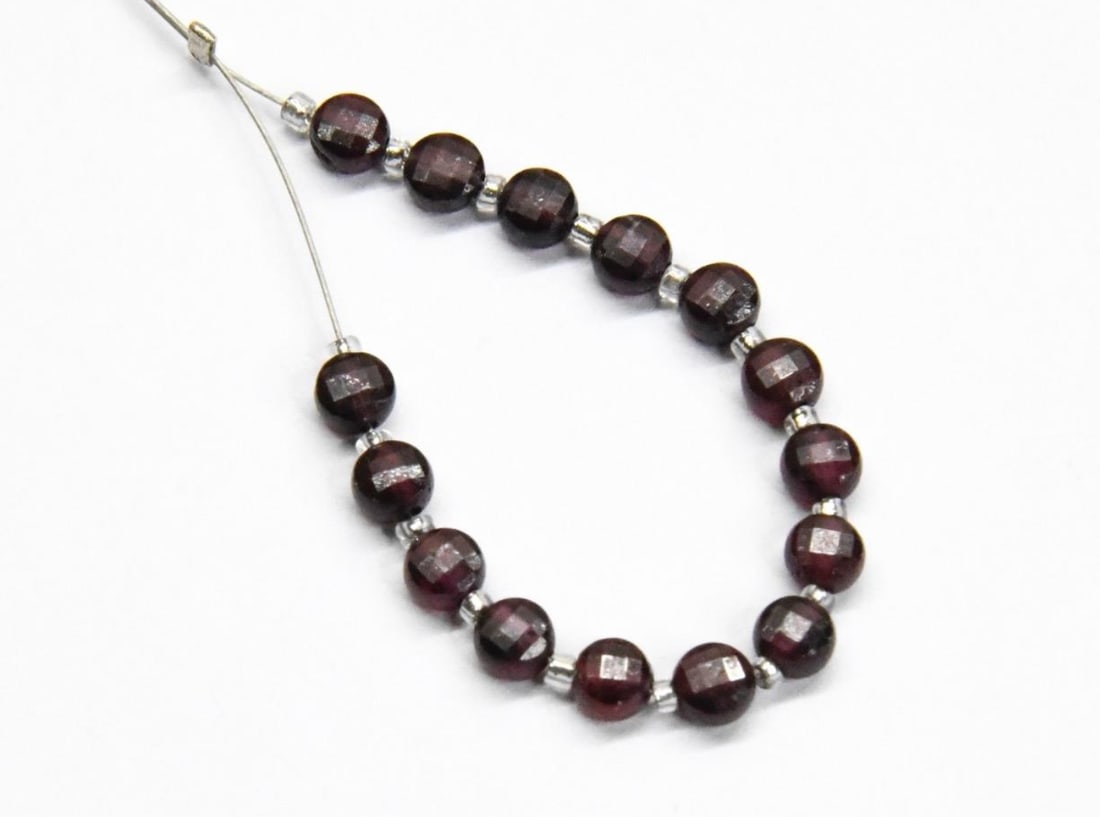 NATURAL GARNET BEADS FACETED COIN 4 MM, 15 PCS (1 of 2)
