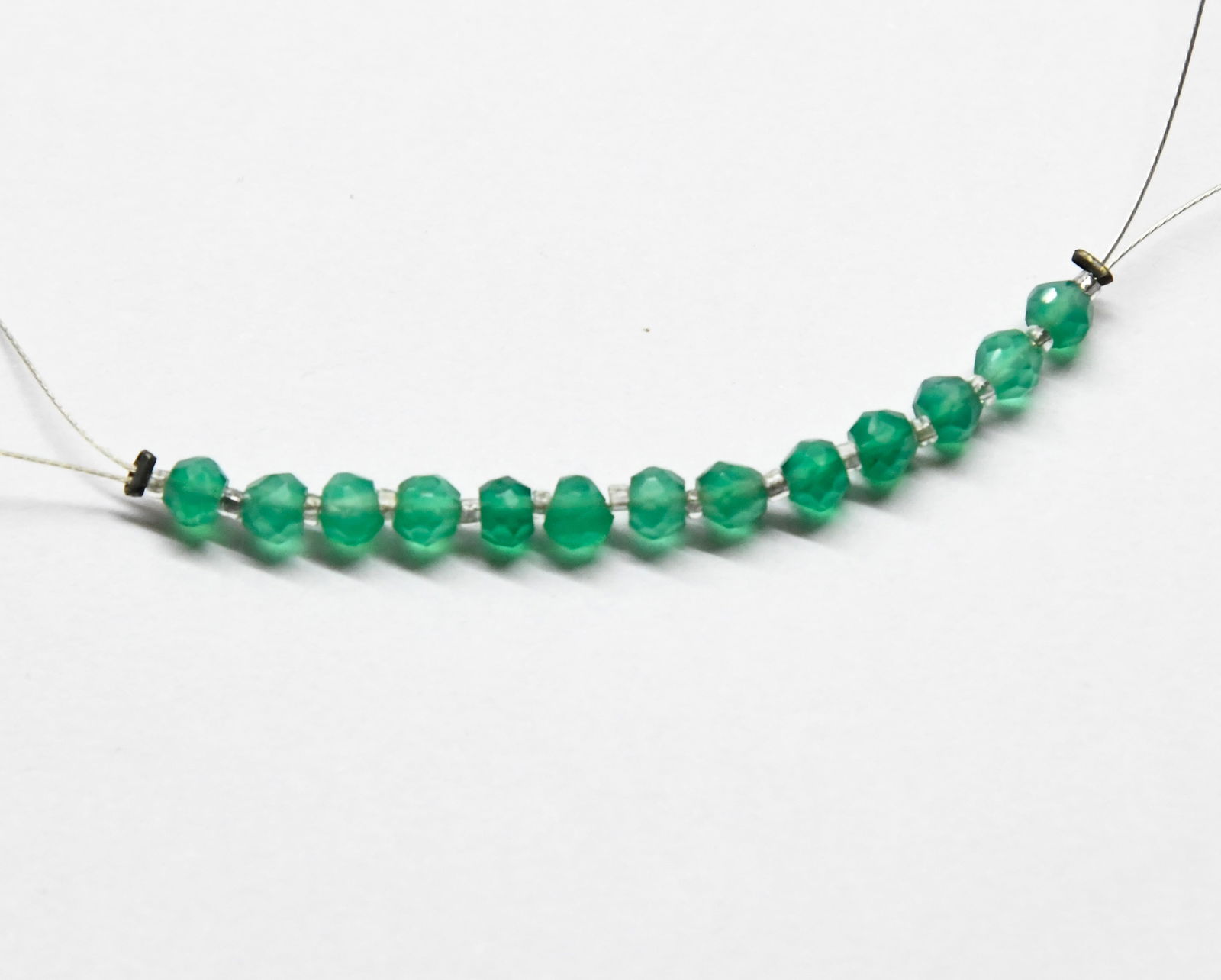 NATURAL GREEN ONYX BEADS FACETED RONDELLE 3.5 MM 13 PCS (1 of 1)